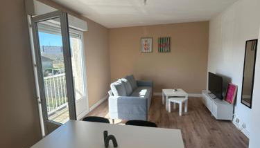 F4 lumineux proche Gare et centre ville - Foto 3