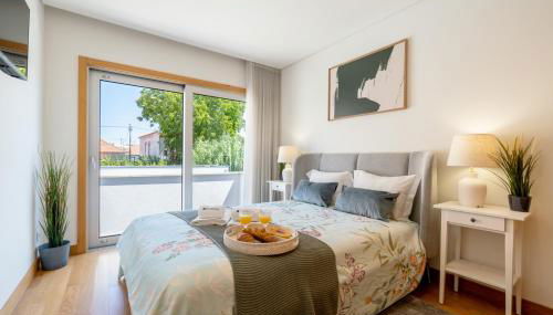 Stylish Home w/ Garage & Terrace by HostWise - Photo 3, towels