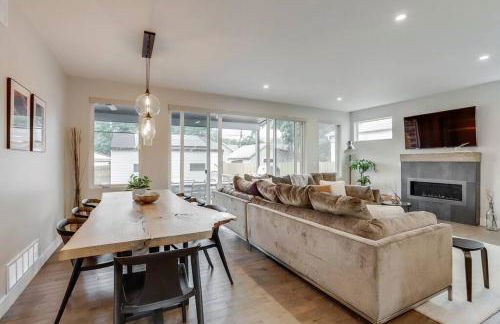 Zen Haus* Lavish Getaway w/ Gym, Sauna, Hot Tub - Foto 5