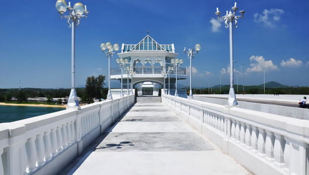 Khao Lak Full Day Tour: Sarasin Bridge, Khao Lak National Park & Lampi Waterfall from Phuket - Foto 3