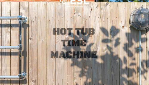 Charming Cottage 3-Bedrooms Sleeps 8 & Hot Tub - Foto 2