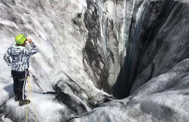 Arrampicata sul ghiaccio e trekking sul ghiacciaio Sólheimajökull - Foto 4