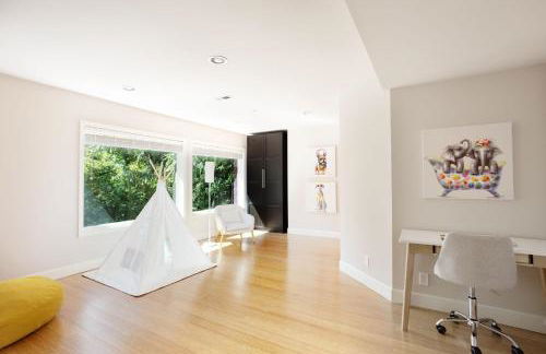 Cascadia Family Mansion, Hot Tub, Game Room, Gym! - Foto 23