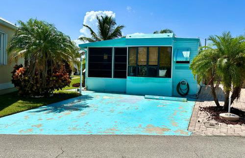 Aquahouse is an Adorable 1 Bed 1 Bath Beach Bungalow just steps from the ocean! - Foto 3