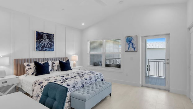 Islamorada Home, Ocean Views, Playroom, Near Tiki Bar, Pool, And Boat Dockage, Ultimate Keys Getaway 3 Bedroom Home by RedAwning - Foto 5, Habitación