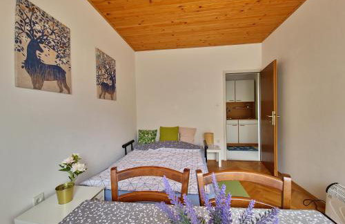 SWIM and CLIMB BAŠKA HOLIDAY HOUSE - island KRK - Foto 42