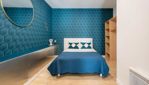 Angoulême, cosy T2 centre ville , TV , WIFI , 4 pers , moderne , parking - Foto 1