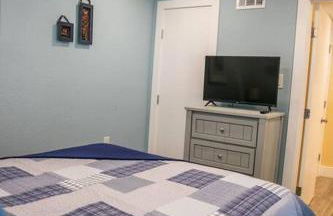 StockYards! Less than 4 minutes-Sleeps 8-Lee House - Foto 24