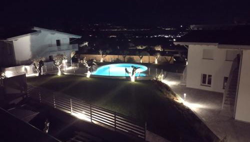 Bilocale in residence vista lago con piscina - Foto 4