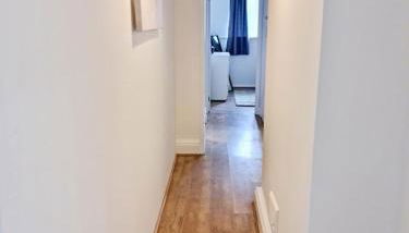 2 Bed Spacious Apartment, Sleeps 4, Free Wifi, Free Parking, Amenities Nearby, Good Transport Links Nearby, Contractors and Holidays - Foto 4
