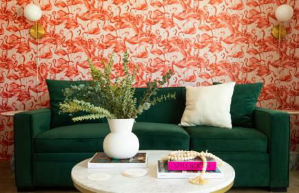 2 Rooms Sleeps 8 Retro Hotel w Pool Wesley King Studio Buyout by AvantStay - Foto 7