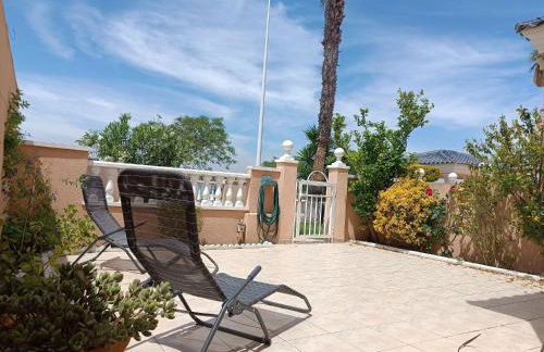 Preciosa casa con terraza y piscina R119 by Novadesta - Foto 3