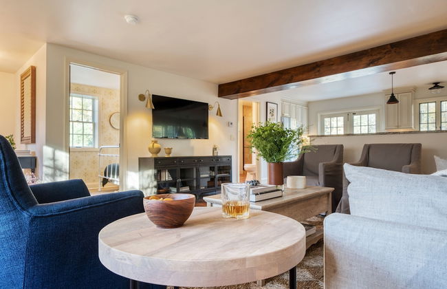 Cortland by Avantstay Charming Heritage Estate w Private Lake Pool - Foto 8