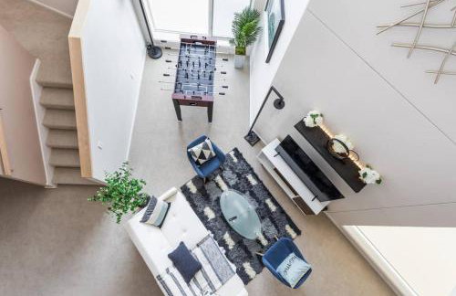 Upscale 3BR Penthouse by CozySuites - Foto 2