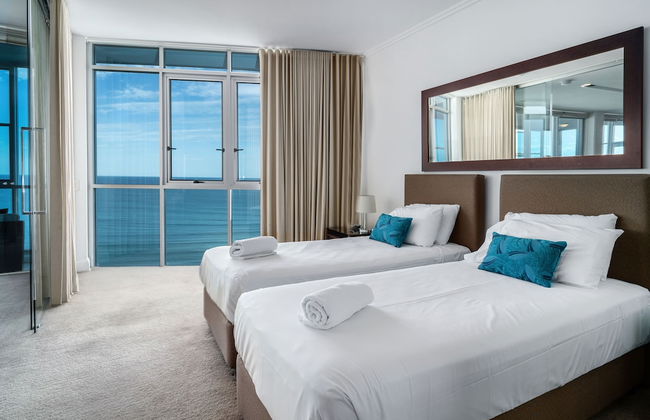 Reflection on the Sea - Foto 10