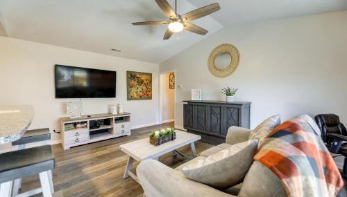 Updated Hubert Vacation Rental 5 Mi to Beaches! - Foto 3