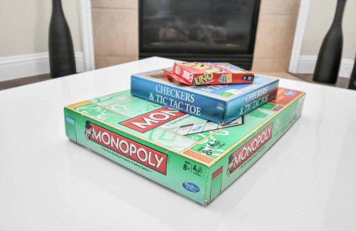 Tranquil 4-BR Oasis With Pool & Backyard Bliss! - Foto 19