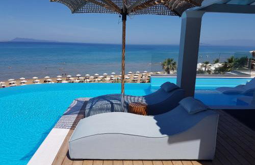 Paralia Luxury Suites - Foto 19