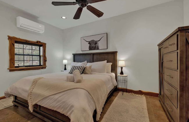 Oakridge Ranch: Pool + Hot-tub, Pickleball Court, Whiskey & Wine Room - Foto 7