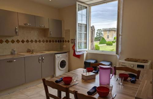 Gîte charmant au cœur d'un château historique avec parc, proche de Cognac, idéal famille et nature - FR-1-653-167 - Foto 4