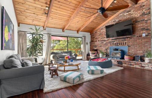 Cozy Lake View 4Bd 2,5Br Retreat in 5 Acres, Hot Tub and more - Foto 1