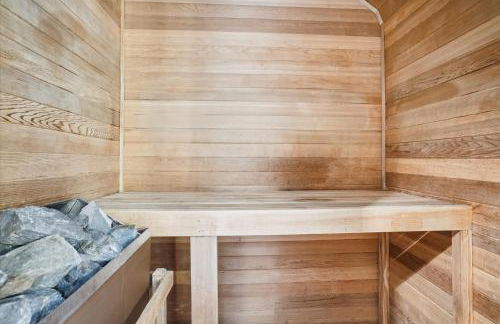 Highridge B20 Spectacular Top Floor Two Bedroom with Loft Condo with Scenic Views and Sports Center - Foto 65