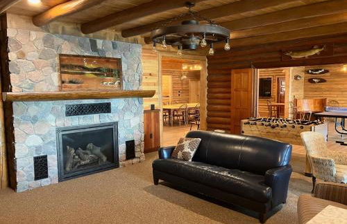 The Lodge at Pine Cone Lodge for Large gatherings! - Foto 13