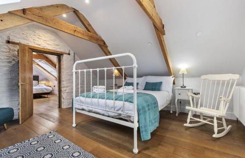 Cartws at Pentrecelyn - styilish barn conversion with large kitchen and outdoor space - Foto 18