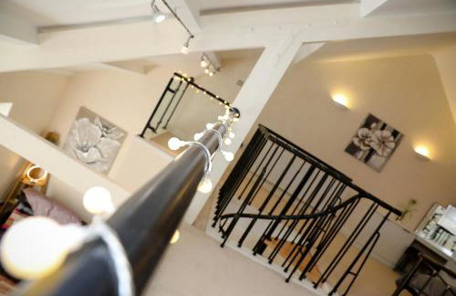 Beautiful cozy 3 bedroom 2 bathroom apartment - Foto 32