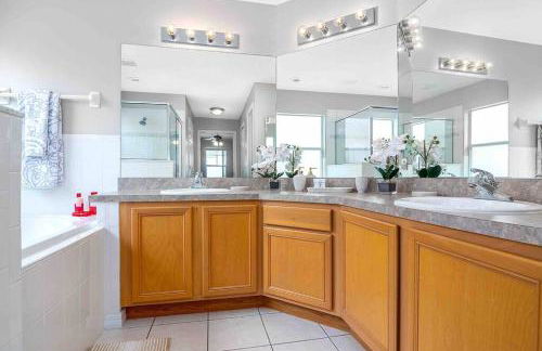 Luxury Orlando Villa, Private Pool with Waterfall - Foto 33