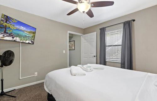 6bedrooms, ramp boat dock slips water toys, nice cove area - Foto 23