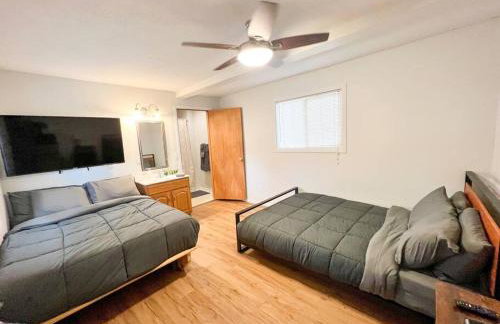 Quiet Motel Room on Ark River - 2 beds - 15 min to Salida - Foto 1