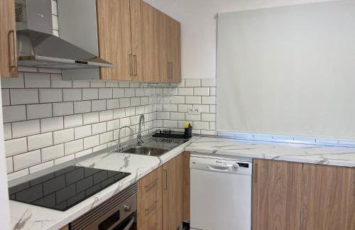 Cozy 3 Bedroom Townhouse - Foto 14