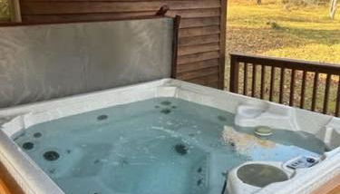 Optimum #9 with Hot Tub and Jacuzzi on Patoka Lake in Southern Indiana - Foto 5