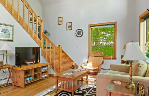 The Tipsy Moose, Ayuh Lakeside Lodge - Photo 29