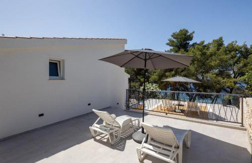 Villa Mala Smišna Poolside Paradise by the Sea - Photo 38