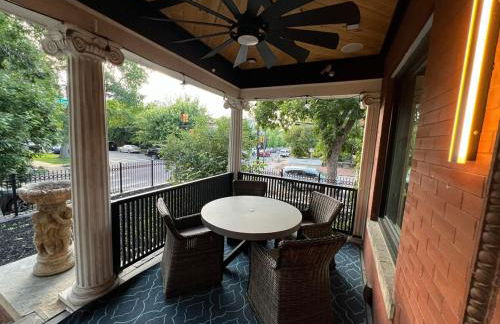 4 BR Luxurious-Gem Mansion in Heart of Denver - Foto 6