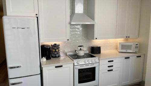 Main Street Farmhouse City Retreat by Hollyhock - Foto 5