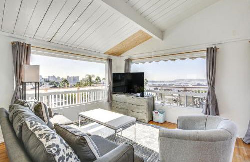 3 Mi to Balboa Park Water-View Condo with Balcony - Foto 1