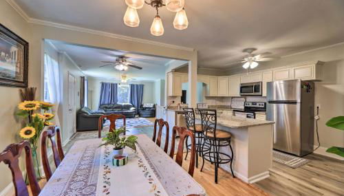 Convenient Jacksonville Home with Yard and Patio! - Foto 3