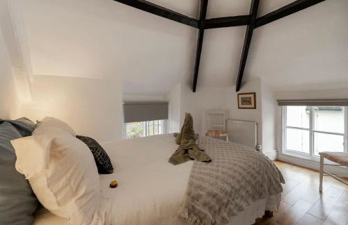 Gallery Lodge Holiday Home - Short Stays UK - Photo 26