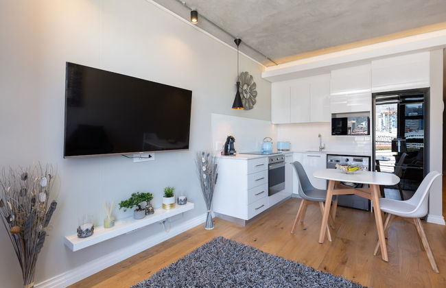 The Docklands 509 by CTHA - Photo 17