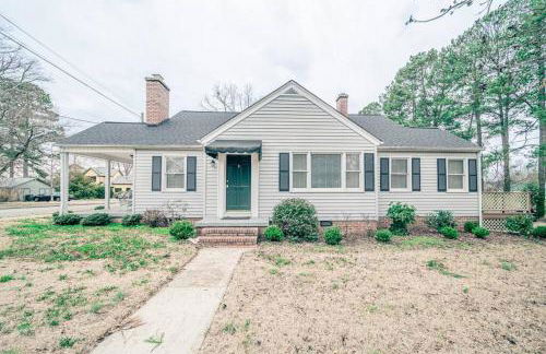 Center St Retreat - 1 Block from Downtown! - Foto 12