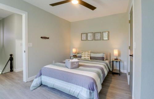 Spacious Yard, Games and Fire Pit Grove Home Rental - Foto 19