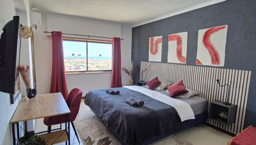 Albufeira Cozy Sea View with Balcony & Resort Access - Photo 3