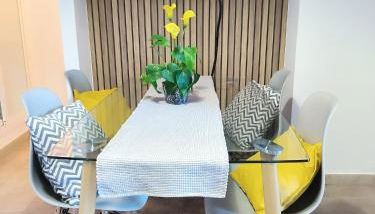 Riviera Del Sol Apartment - Photo 4