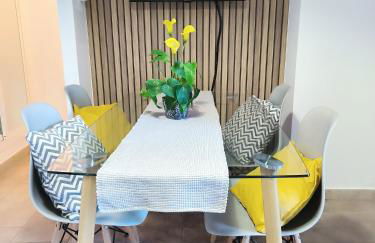 Riviera Del Sol Apartment - Photo 4