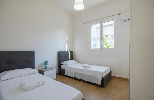 Villa Francesca - Beach and Airport - Photo 24