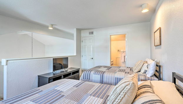 Branson Vacation Rental w/ Resort Amenities - Photo 5, Room