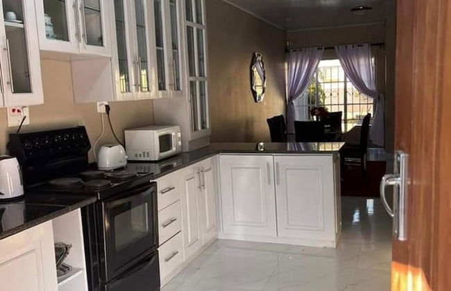 Spacious and Harmonious 2 Bedroomed Apartment - Foto 7